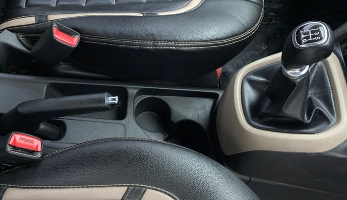 2018 Hyundai Xcent S 1.2, CNG, Manual, 81,459 km, Gear Lever