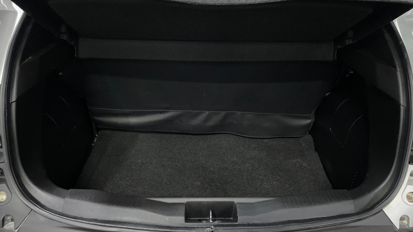 2021 Renault Kiger RXL MT, Petrol, Manual, 88,651 km, Boot Inside