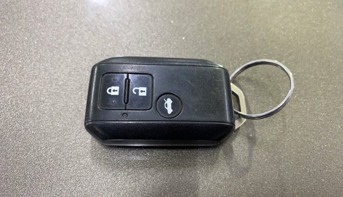 2017 Maruti Dzire ZXI PLUS, Petrol, Manual, 88,462 km, Key Close Up