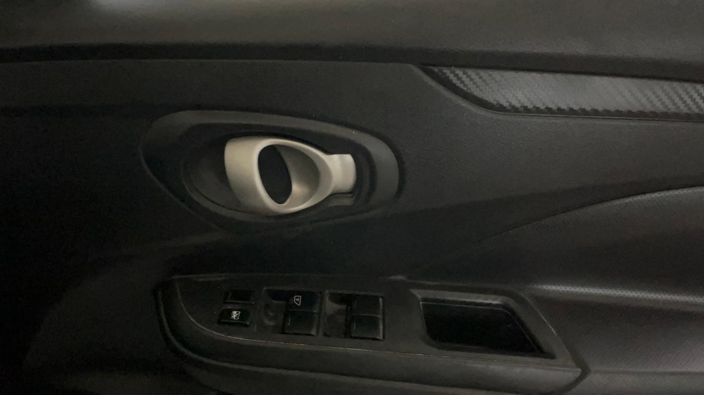 2019 Datsun Go T(O), Petrol, Manual, 31,633 km, Driver Side Door Panels Control