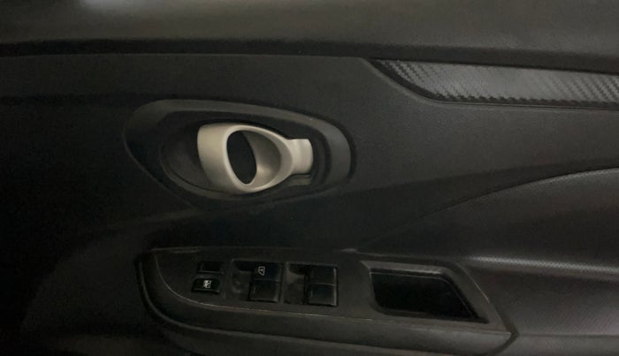 2019 Datsun Go T(O), Petrol, Manual, 31,573 km, Driver Side Door Panels Control