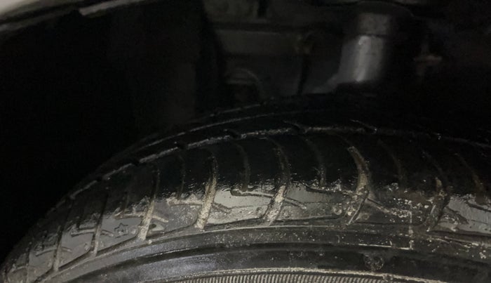 2019 Datsun Go T(O), Petrol, Manual, 31,573 km, Left Front Tyre Tread