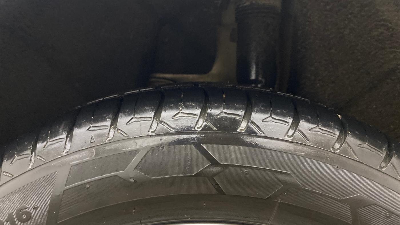 2018 Skoda Octavia L&K 1.8 TSI AT, Petrol, Automatic, 76,751 km, Left Rear Tyre Tread