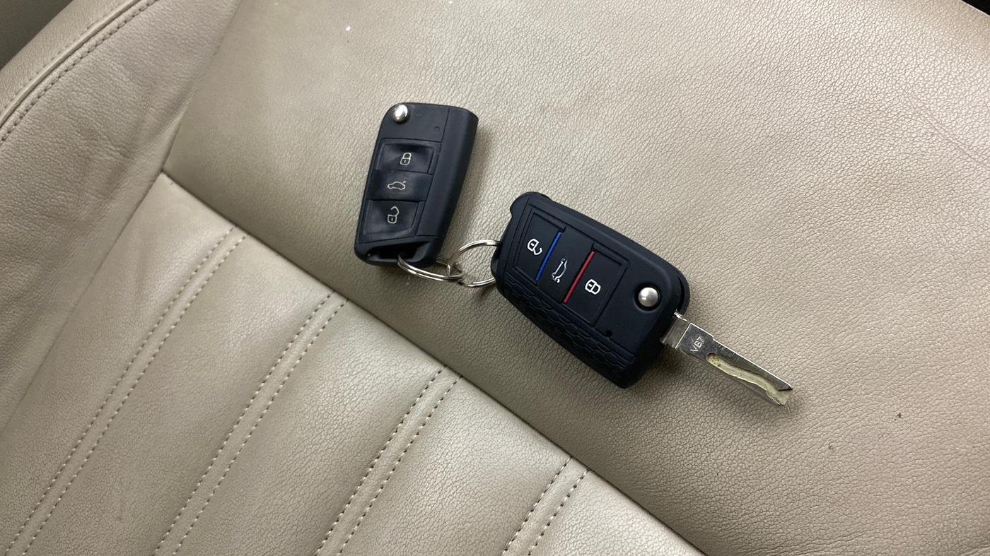 2018 Skoda Octavia L&K 1.8 TSI AT, Petrol, Automatic, 76,751 km, Key Close Up