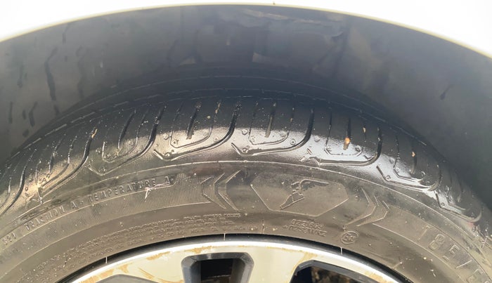 2023 Tata ALTROZ XZ PETROL, Petrol, Manual, 21,487 km, Left Front Tyre Tread