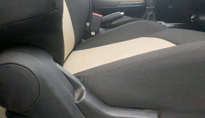 2022 Toyota Glanza S, Petrol, Manual, 77,418 km, Driver Side Adjustment Panel