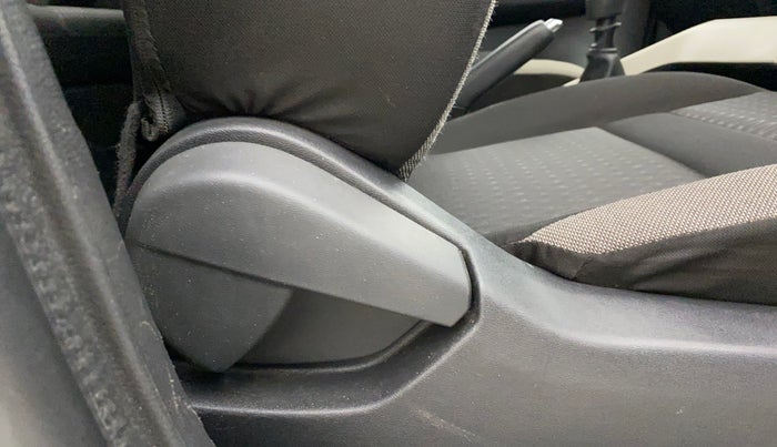 2022 Nissan MAGNITE XL, Petrol, Manual, 34,452 km, Driver Side Adjustment Panel