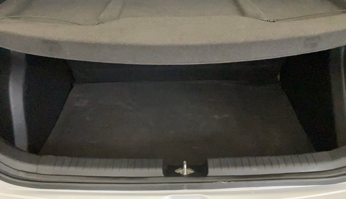 2017 Hyundai Elite i20 SPORTZ 1.2, Petrol, Manual, 86,854 km, Boot Inside