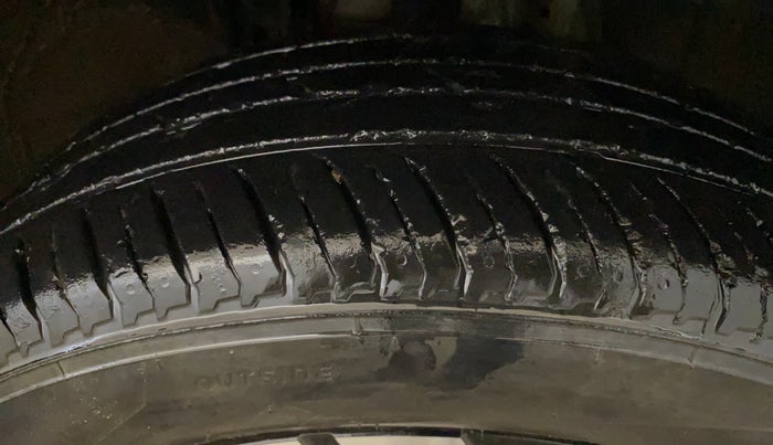 2023 Renault Kiger RXZ TURBO MT, Petrol, Manual, 23,507 km, Right Front Tyre Tread