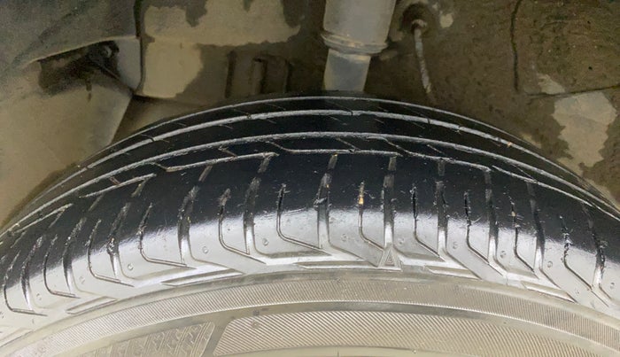 2020 Tata NEXON XZ PETROL, Petrol, Manual, 72,920 km, Right Rear Tyre Tread