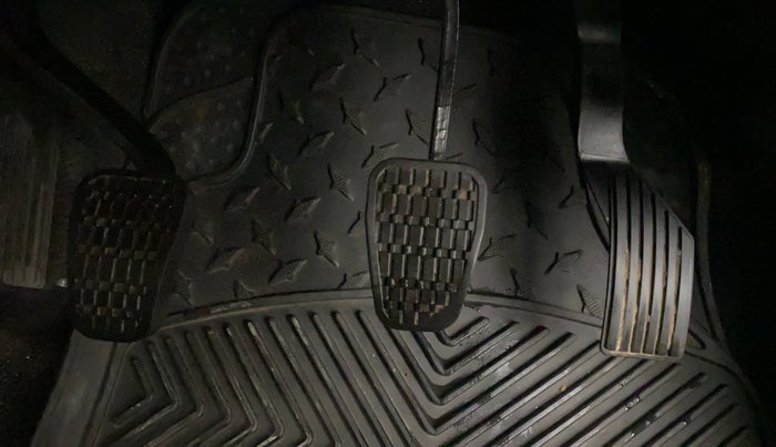 2020 Tata NEXON XZ PETROL, Petrol, Manual, 72,920 km, Pedals