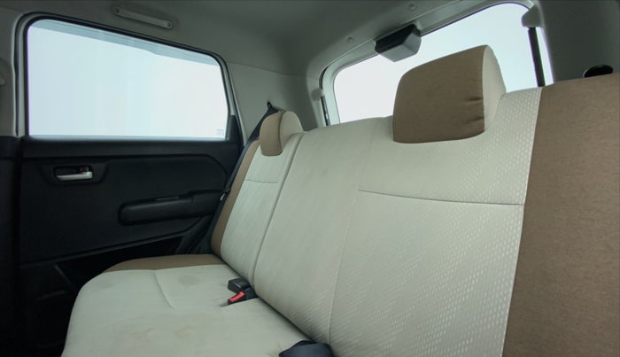 2019 Maruti New Wagon-R VXI 1.0, Petrol, Manual, 22,159 km, Right Side Rear Door Cabin