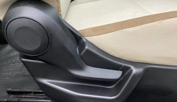 2019 Maruti New Wagon-R VXI 1.0, Petrol, Manual, 22,159 km, Driver Side Adjustment Panel