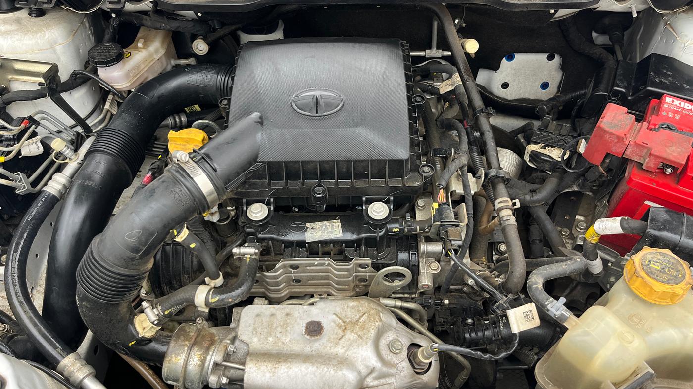 2023 Tata NEXON CREATIVE  AMT 1.2 PETROL, Petrol, Automatic, 6,765 km, Engine View