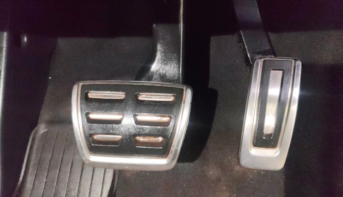 2021 Skoda Kodiaq Scout 2.0 TSI AT (4x4), Petrol, Automatic, 80,095 km, Pedals