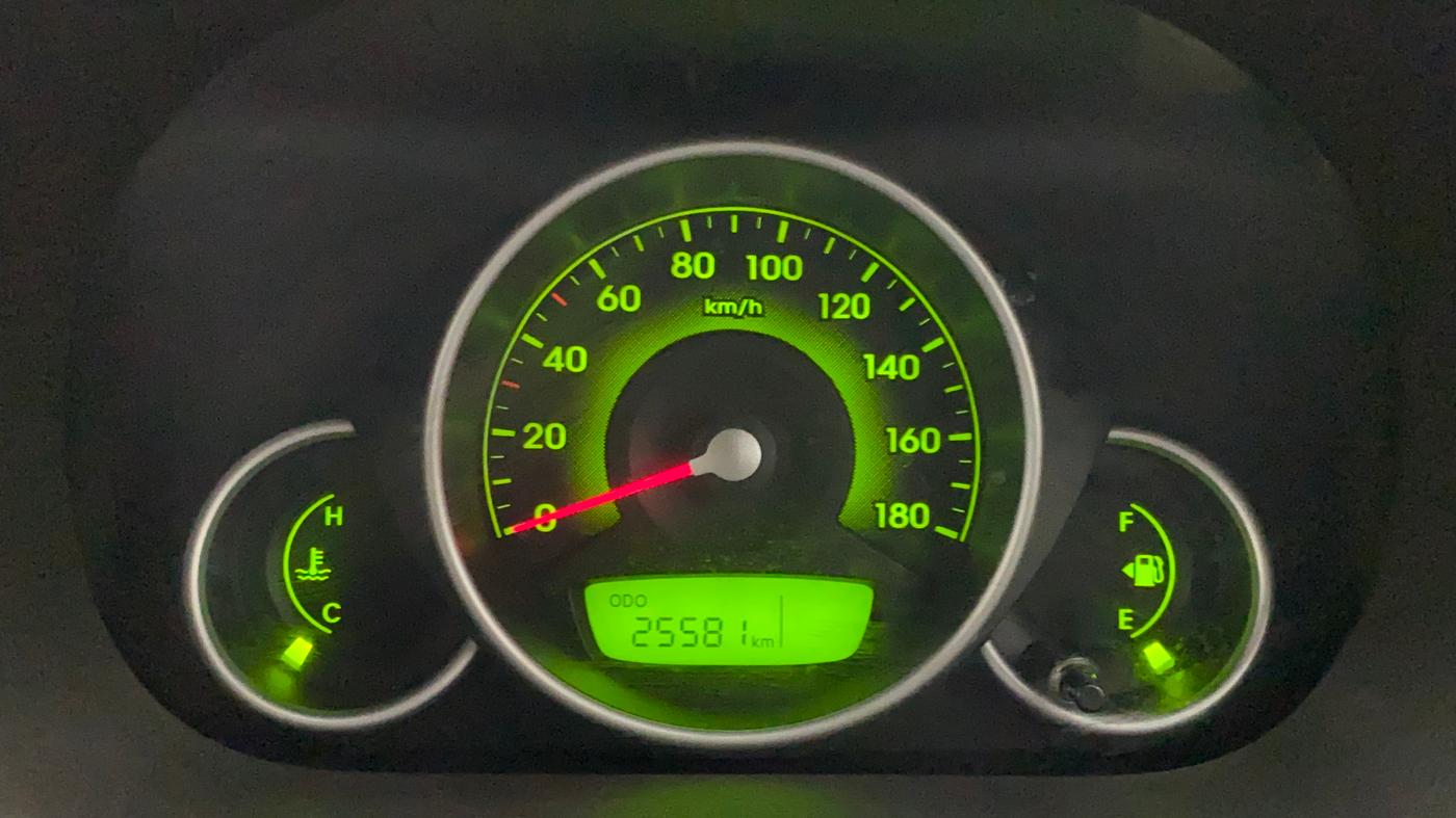 2017 Hyundai Eon 1.0 MAGNA + (O), Petrol, Manual, 25,581 km, Odometer Image