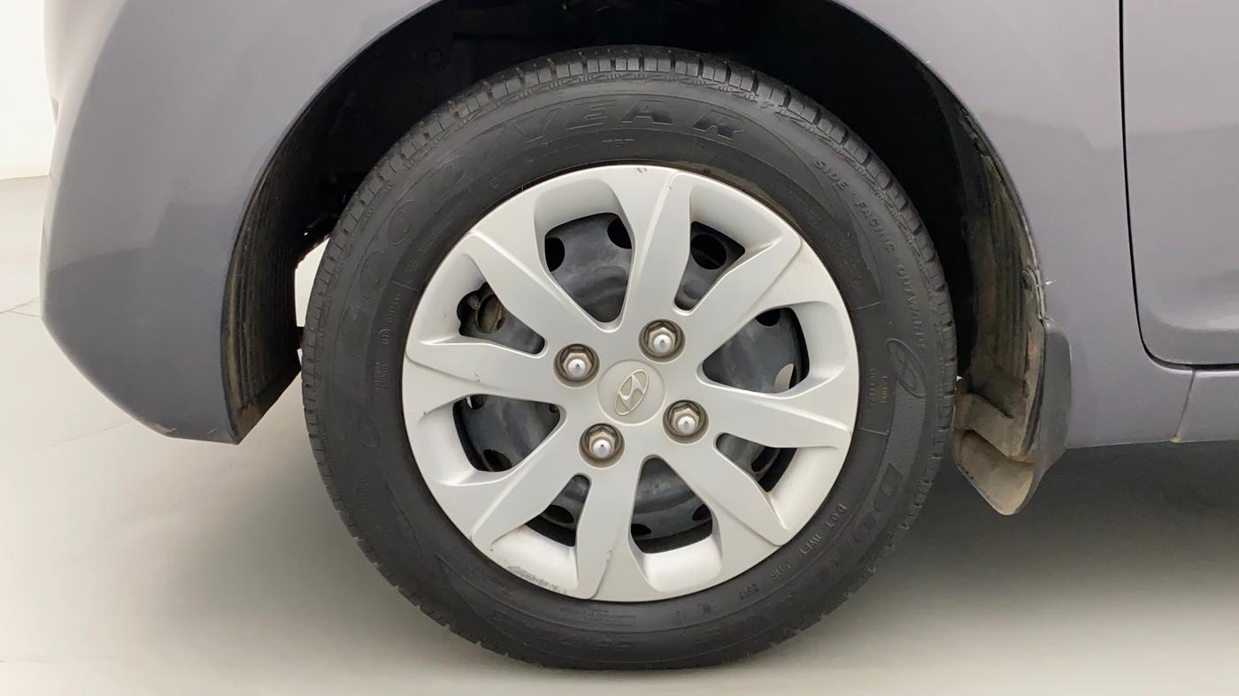 2017 Hyundai Eon 1.0 MAGNA + (O), Petrol, Manual, 25,581 km, Left Front Wheel