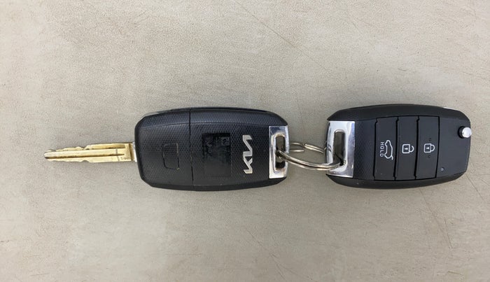 2021 KIA SELTOS HTK 1.5 PETROL, Petrol, Manual, 62,360 km, Key Close Up