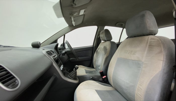 2011 Maruti Ritz VXI, Petrol, Manual, 81,162 km, Right Side Front Door Cabin