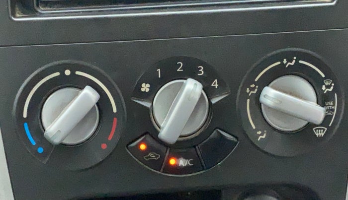 2011 Maruti Ritz VXI, Petrol, Manual, 81,162 km, AC Unit - Car heater not working
