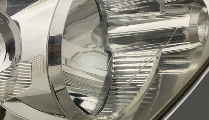 2011 Maruti Ritz VXI, Petrol, Manual, 81,162 km, Right headlight - Minor scratches