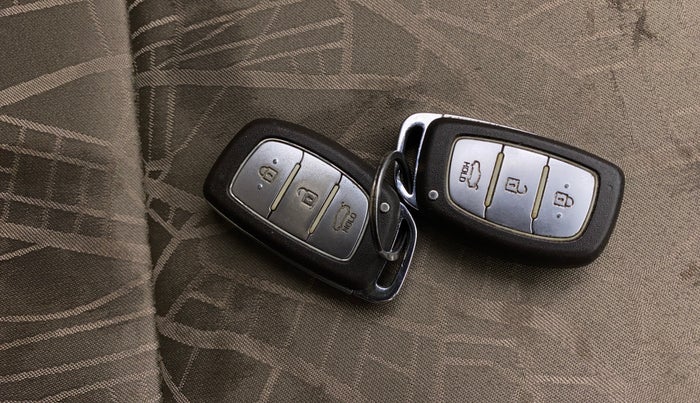 2015 Hyundai Grand i10 ASTA 1.2 KAPPA VTVT, Petrol, Manual, 95,057 km, Key Close Up