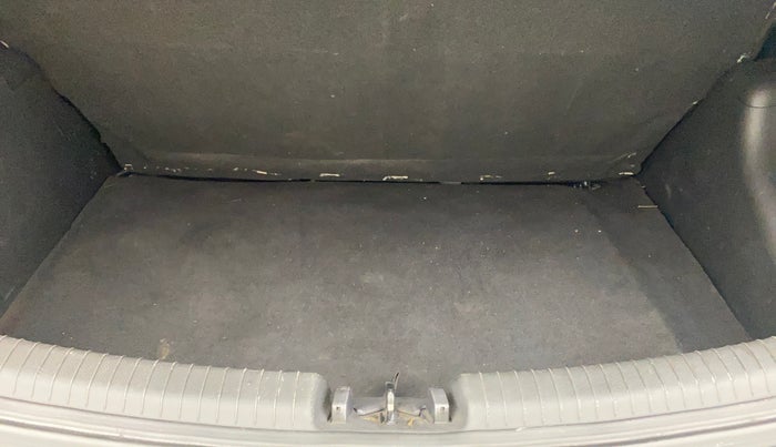 2015 Hyundai Grand i10 ASTA 1.2 KAPPA VTVT, Petrol, Manual, 95,057 km, Boot Inside