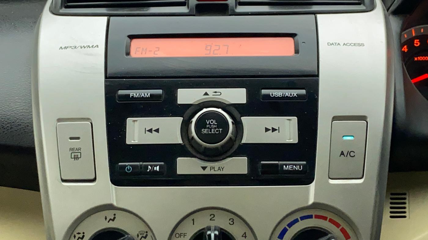 2010 Honda City 1.5L I-VTEC S MT, Petrol, Manual, 1,02,854 km, Infotainment System