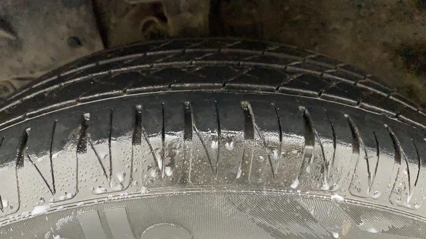 2010 Honda City 1.5L I-VTEC S MT, Petrol, Manual, 1,02,854 km, Left Front Tyre Tread