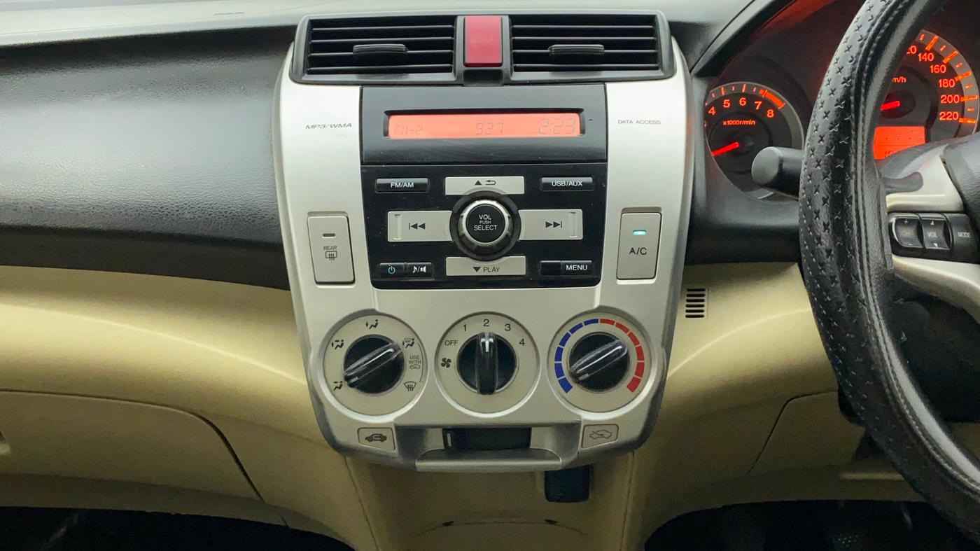 2010 Honda City 1.5L I-VTEC S MT, Petrol, Manual, 1,02,854 km, Air Conditioner