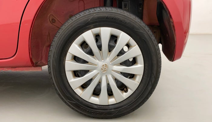 2015 Toyota Etios Liva V, Petrol, Manual, 70,386 km, Left Rear Wheel