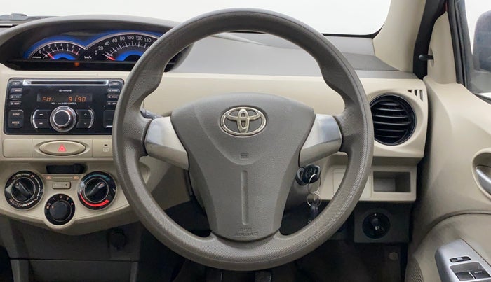 2015 Toyota Etios Liva V, Petrol, Manual, 70,386 km, Steering Wheel Close Up