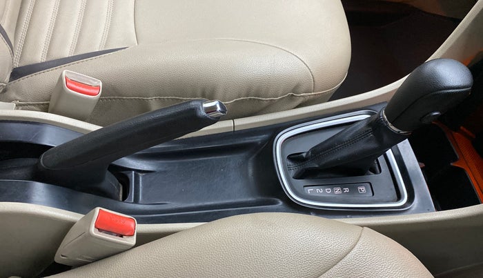 2014 Maruti Ciaz ZXI AMT, Petrol, Automatic, 82,635 km, Gear Lever