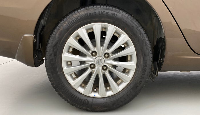 2014 Maruti Ciaz ZXI AMT, Petrol, Automatic, 82,635 km, Right Rear Wheel