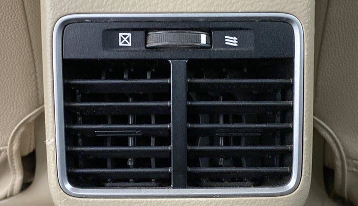 2014 Maruti Ciaz ZXI AMT, Petrol, Automatic, 82,635 km, Rear AC Vents