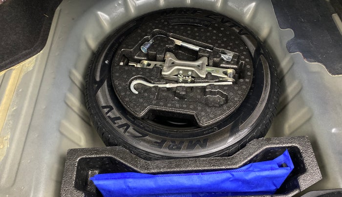 2018 Maruti Ciaz DELTA 1.5 SHVS MT PETROL, Petrol, Manual, 30,350 km, Spare Tyre