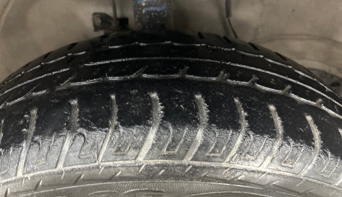 2017 Maruti Wagon R 1.0 VXI AMT, Petrol, Automatic, 23,129 km, Right Front Tyre Tread