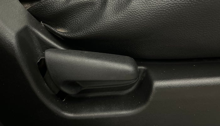 2017 Maruti Wagon R 1.0 VXI AMT, Petrol, Automatic, 23,129 km, Driver Side Adjustment Panel