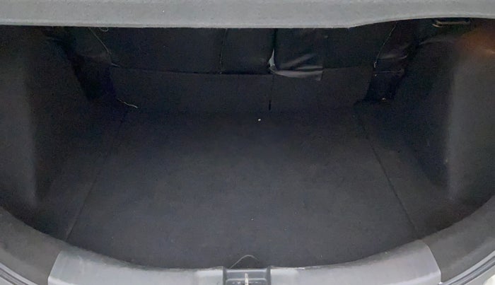 2017 Honda Jazz VX  1.2, Petrol, Manual, 15,768 km, Boot Inside
