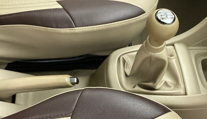 2014 Maruti Ertiga VXI CNG, CNG, Manual, 92,692 km, Gear Lever