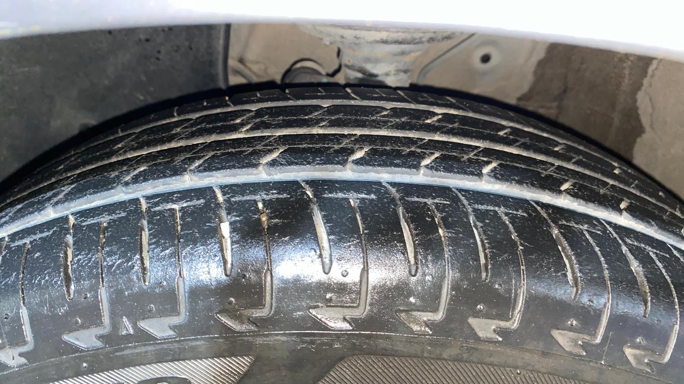 2021 Maruti IGNIS SIGMA 1.2, Petrol, Manual, 32,609 km, Left Front Tyre Tread
