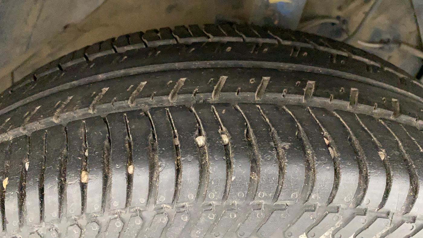 2016 Maruti Vitara Brezza VDI (O), Diesel, Manual, 80,227 km, Right Front Tyre Tread