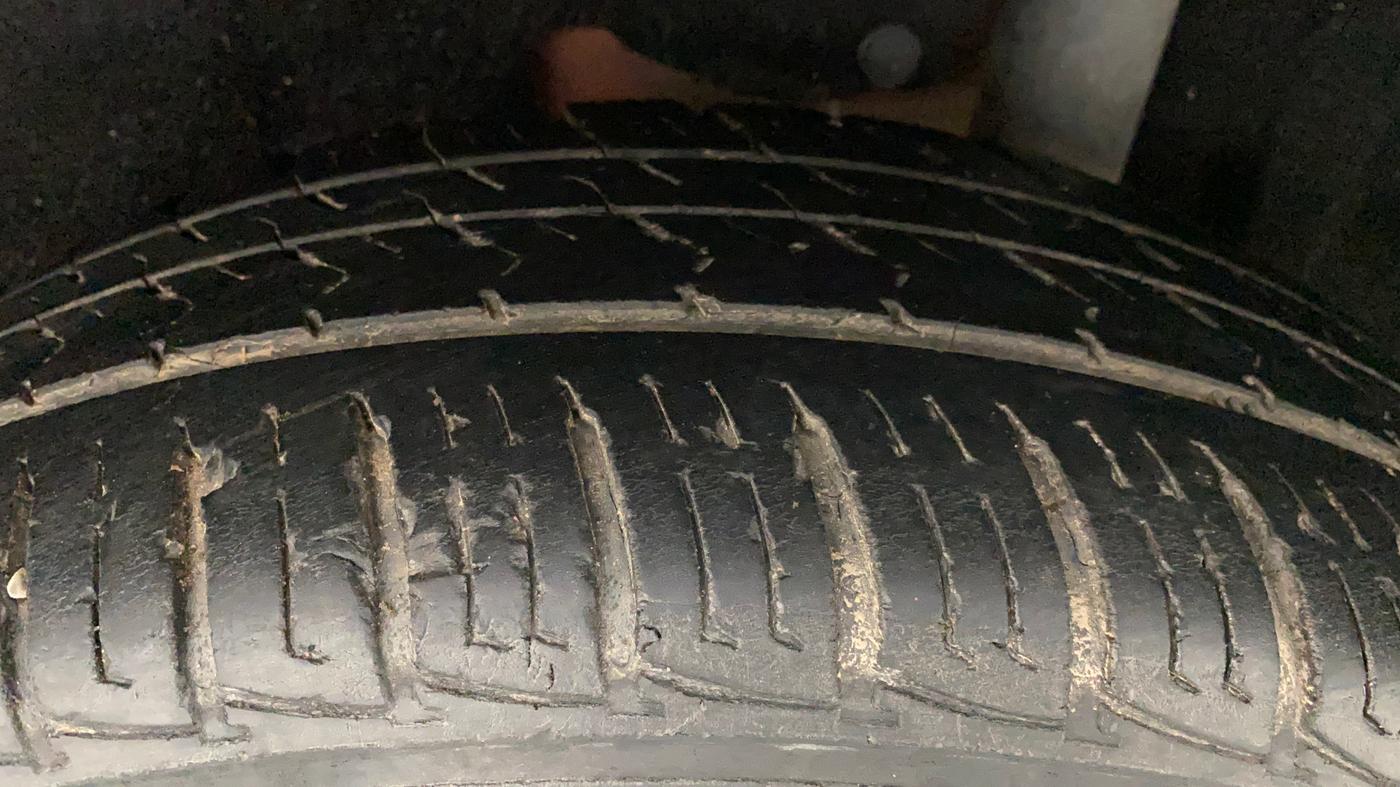 2016 Maruti Vitara Brezza VDI (O), Diesel, Manual, 80,227 km, Left Rear Tyre Tread