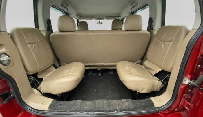 2019 Mahindra TUV300 T8, Diesel, Manual, 57,832 km, Third Seat Row ( optional )