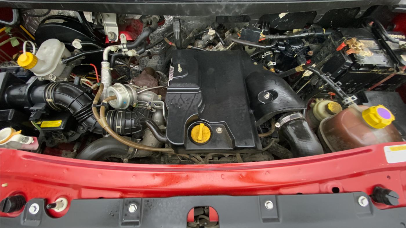 2019 Mahindra TUV300 T8, Diesel, Manual, 57,832 km, Open Bonet