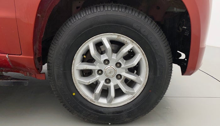 2019 Mahindra TUV300 T8, Diesel, Manual, 57,832 km, Right Front Wheel