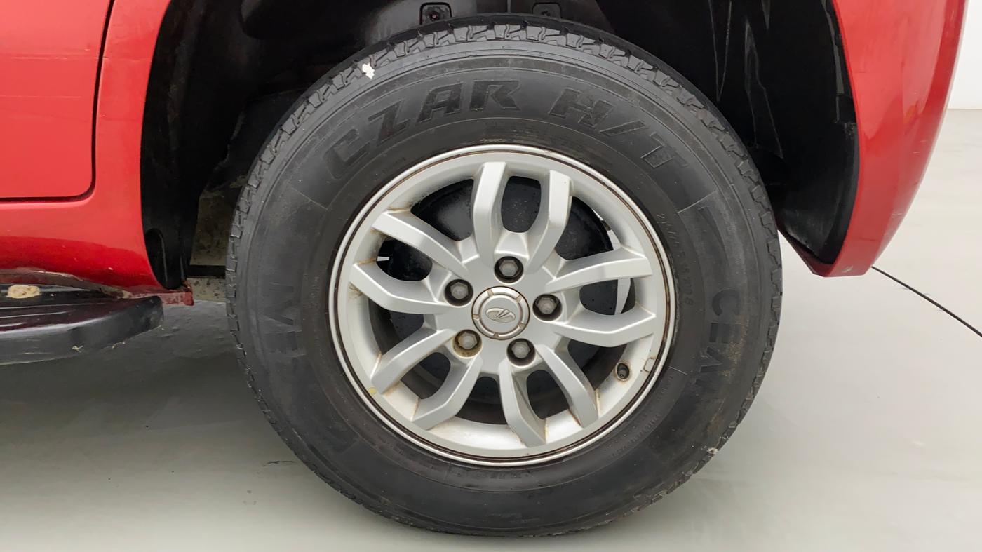 2019 Mahindra TUV300 T8, Diesel, Manual, 57,832 km, Left Rear Wheel