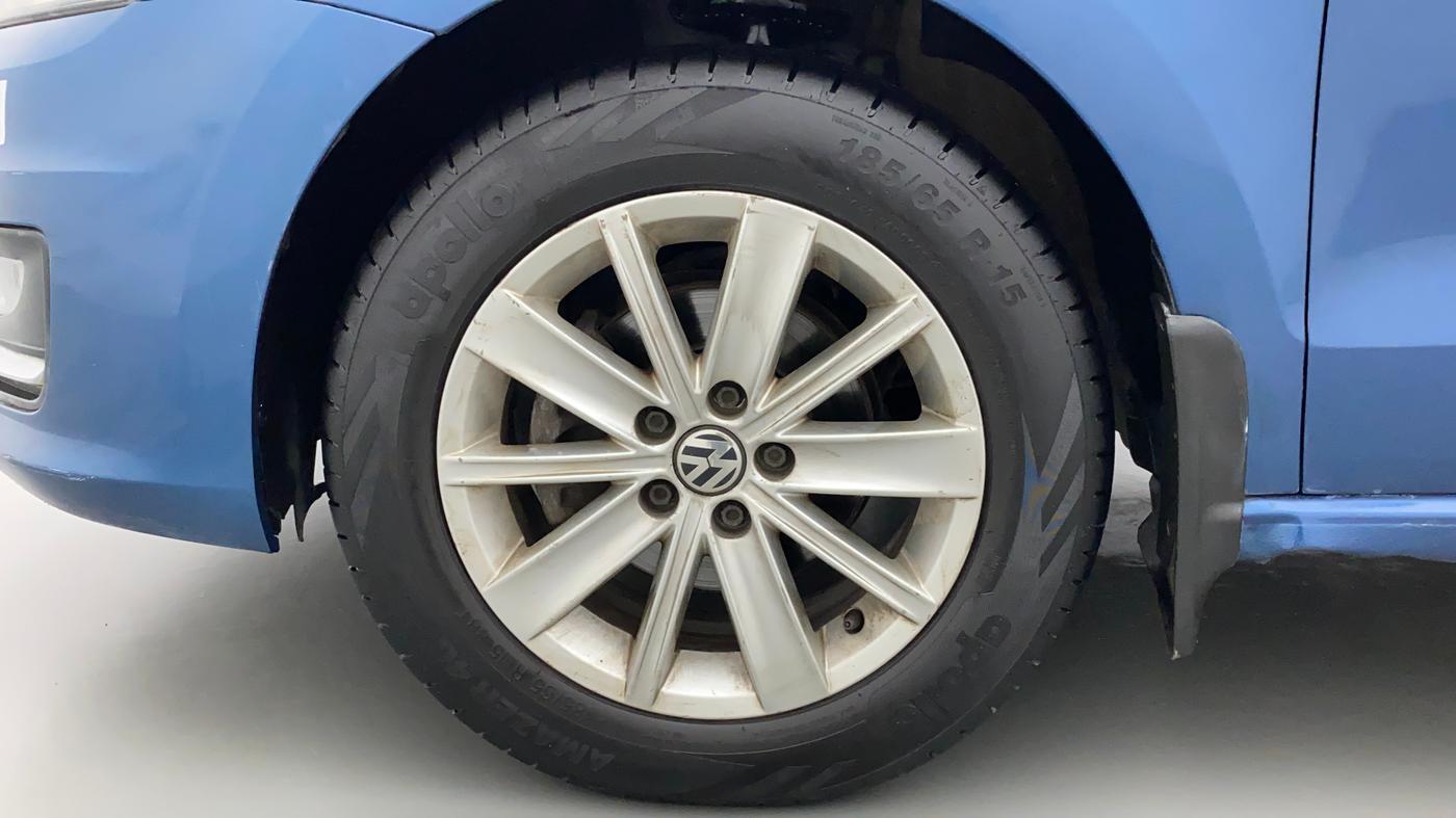 2017 Volkswagen Vento HIGHLINE DIESEL 1.5, Diesel, Manual, 96,453 km, Left Front Wheel