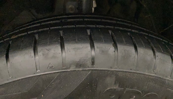 2023 Toyota Glanza S, Petrol, Manual, 46,274 km, Left Front Tyre Tread