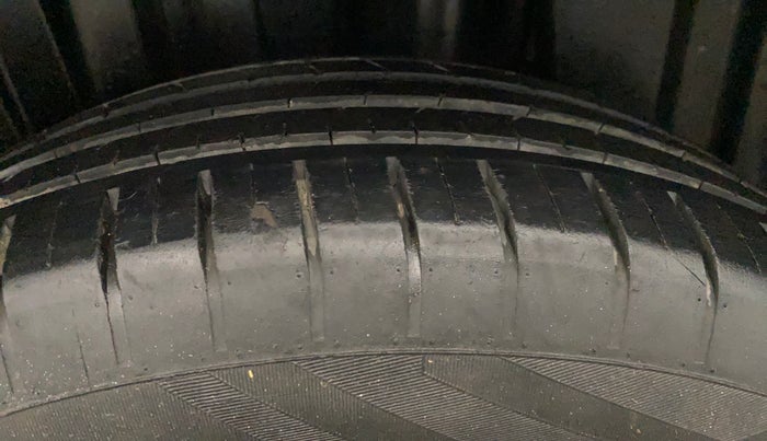 2023 Toyota Glanza S, Petrol, Manual, 46,274 km, Left Rear Tyre Tread